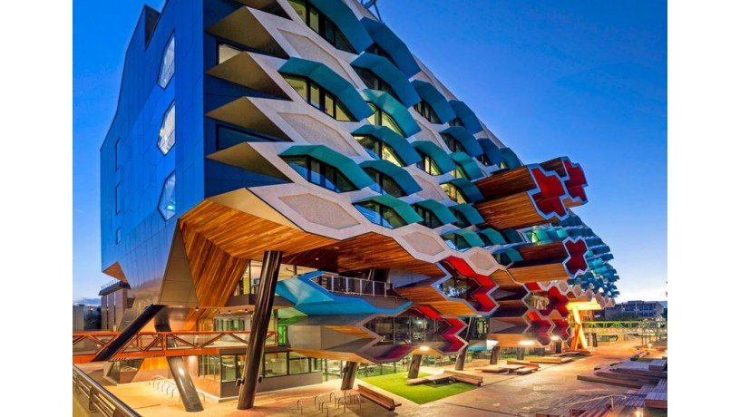 la-trobe-university-big-1