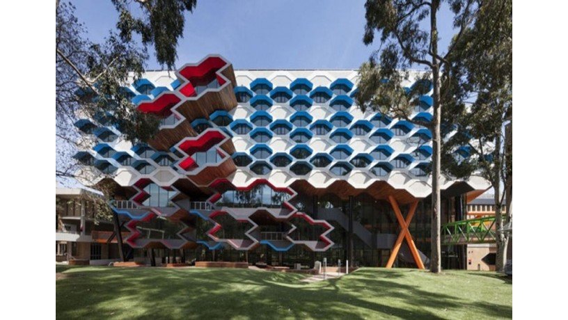 la-trobe-university-big-0