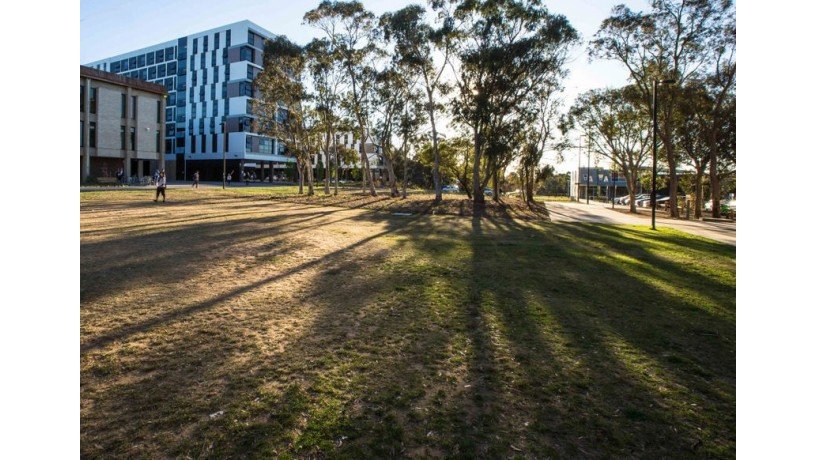 university-of-canberra-canberra-australian-capital-territory-big-0