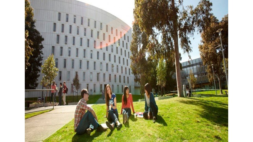 deakin-business-school-melbourne-victoria-big-0