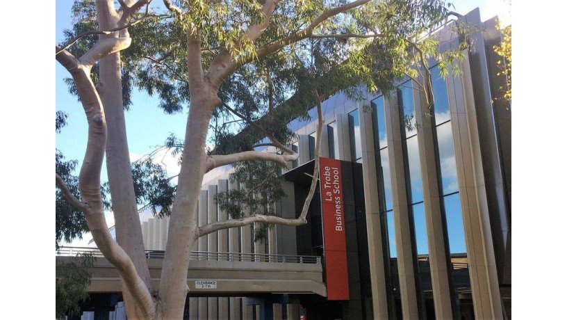 la-trobe-business-school-melbourne-victoria-big-1