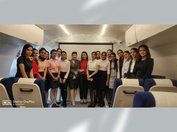 universal-airhostess-academy-big-1