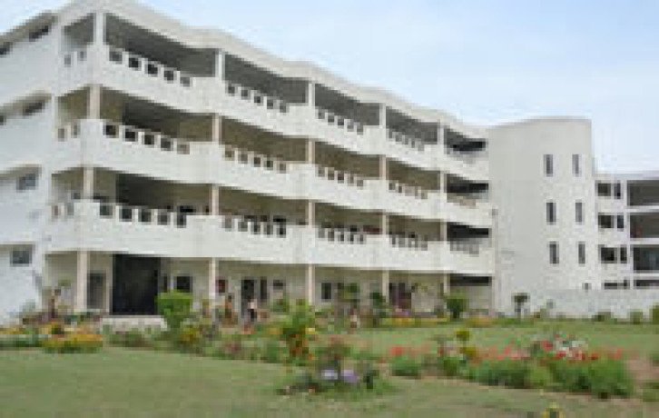 lyallpur-khalsa-college-big-1