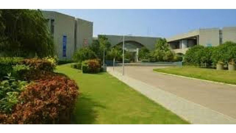 institute-of-law-nirma-university-big-1