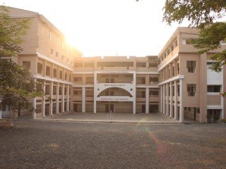 MEDI-CAPS UNIVERSITY, INDORE