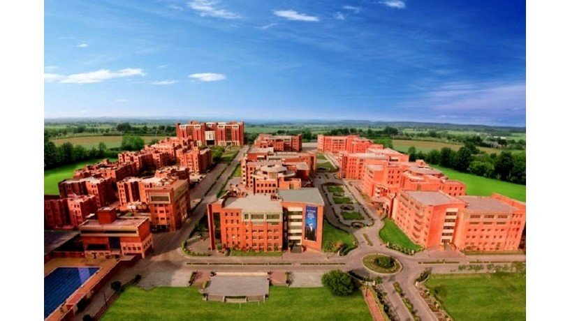 amity-university-big-1