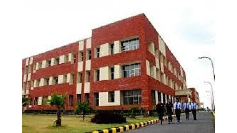 himgiri-zee-university-big-1