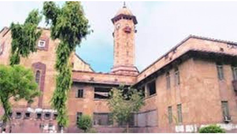 gujarat-university-big-1