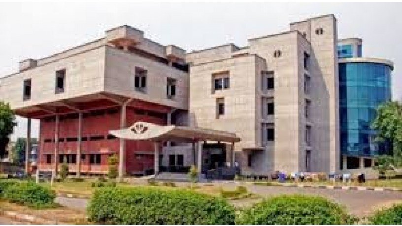 nizams-institute-of-medical-sciences-big-1