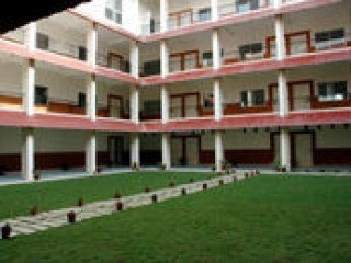 SAMPURNA MONTFORT COLLEGE