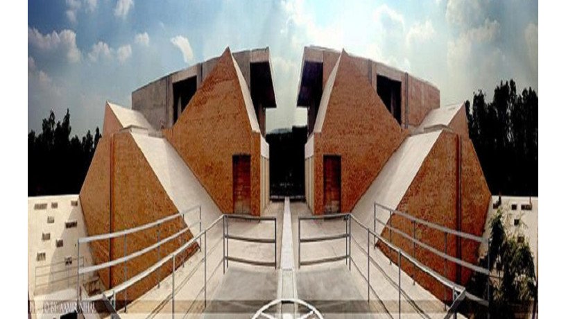 smefs-brick-school-of-architecture-big-1